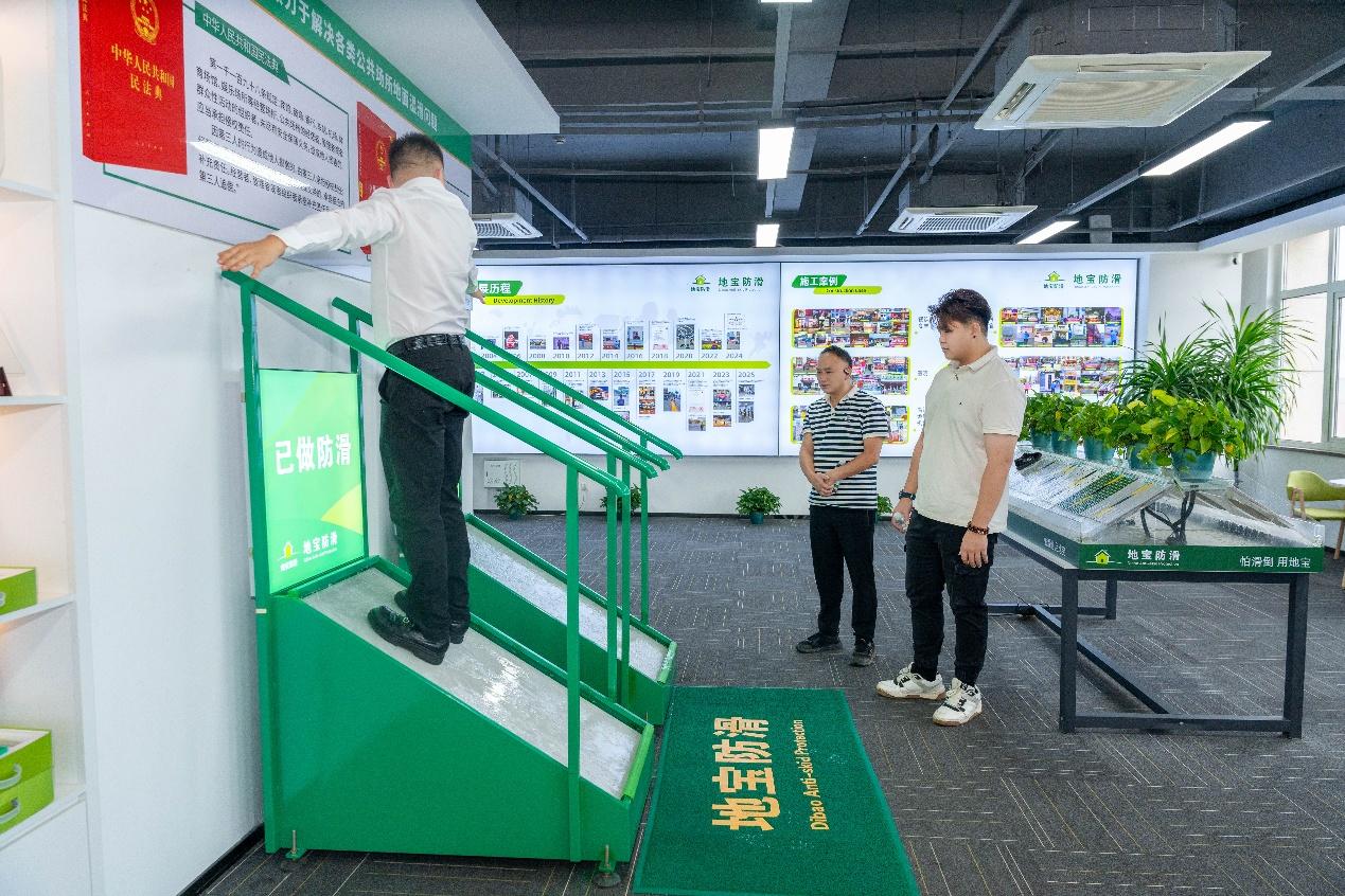 签约文莱行业知名代理5